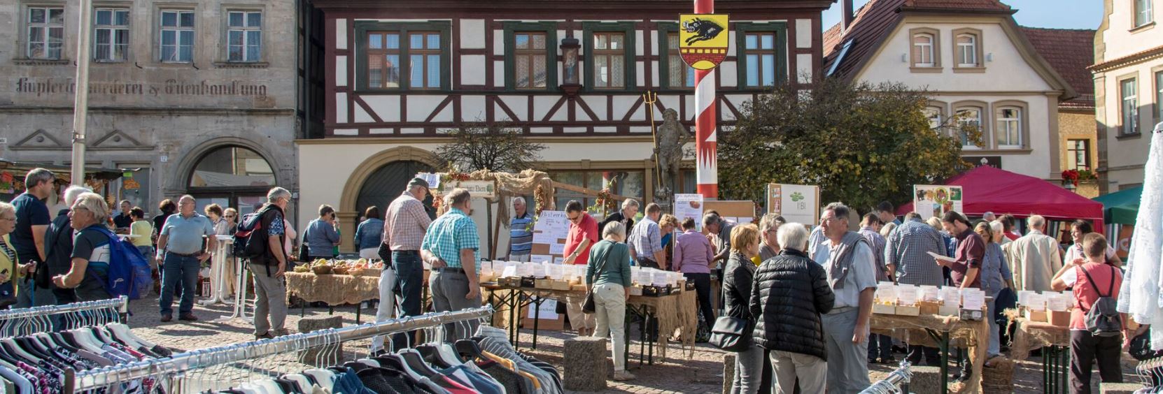 2018MarktplatzBrunnen01