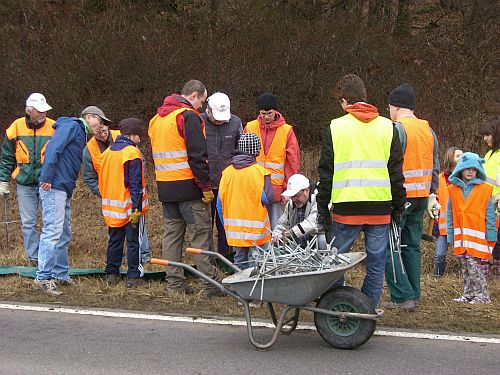 20120303AufbauZaun_Einweisung01